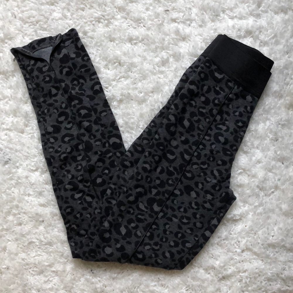 H&M Cheetah Print Workout Leggings